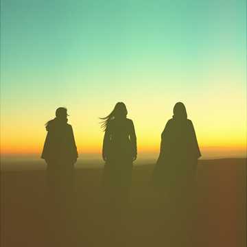 Portada de la canción Айару, Айсана, Аруназ