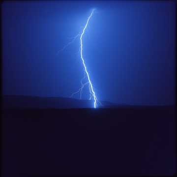 Cover des Liedes Dòng Điện Chảy