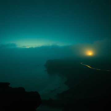 Couverture de la chanson Shadows of the Edge