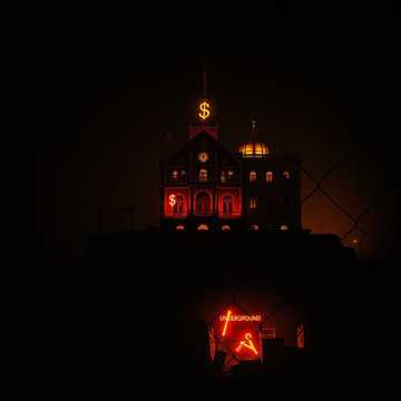 Capa da música A KÁRPÁT-KASZINÓ