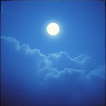 Cover des Liedes Ethereal Whispers