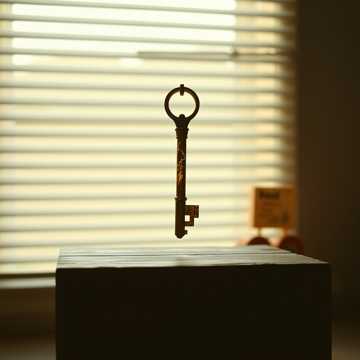 Portada de la canción Golden key