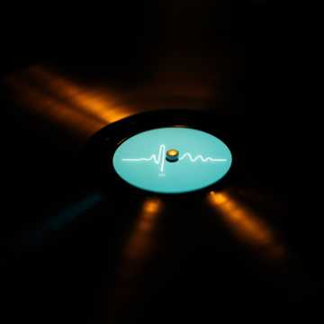 Cover av låten Quiet As A Heartbeat