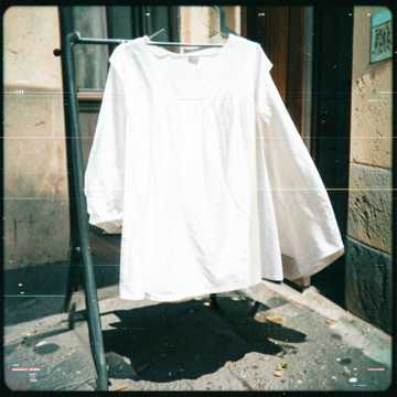 Capa da música Sotto il vestito.... Niente