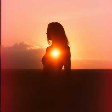 Cover van het nummer Oddycham Światłem