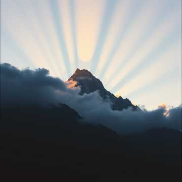 Bìa bài hát Breaking the Horizon