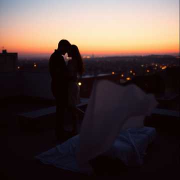 Capa da música Llegamos tarde