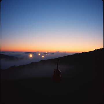 Copertina della canzone Tình Yêu Như Gió Mát Lành