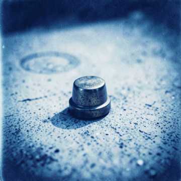 Cover of the song Rolling on the Wire