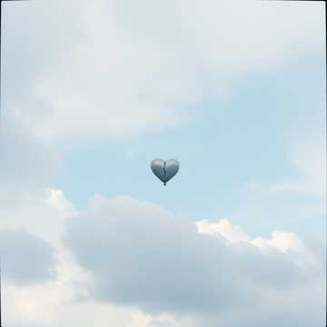 Couverture de la chanson F
