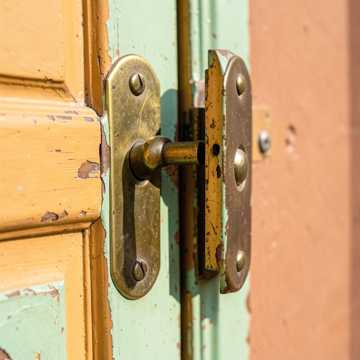 曲のカバー محلولة بزاف