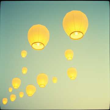 Cover of the song Tinh Thần Phục Vụ
