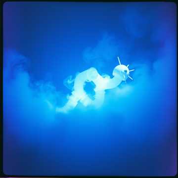 Copertina della canzone creatura misteriosa