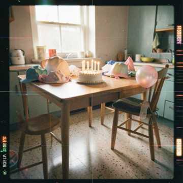 Cover van het nummer Birthday Candles Up