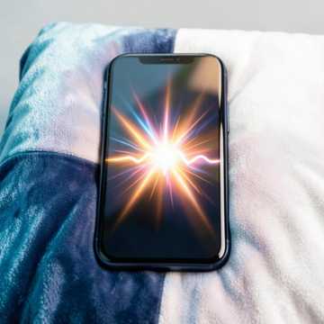 Bìa bài hát Андрей, подари iPhone