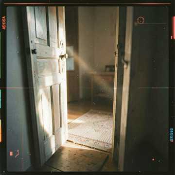 Copertina della canzone Халқ ишига жон фидо қилган мени камтар отам, Меҳрибон, мумтоз, мукаррам ҳам вата